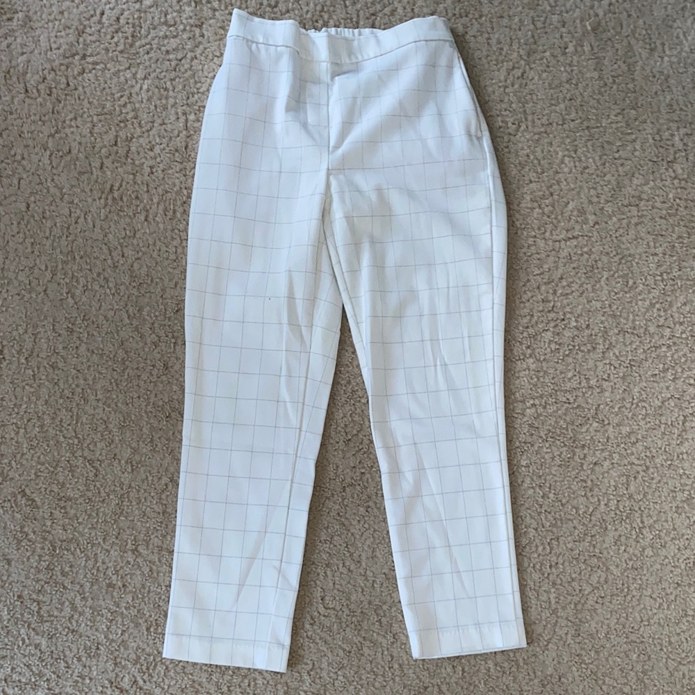 White Checkered Women's Cropped Pants